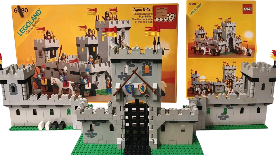 tba 1984 lego lego castle set product_back_image from Gimme80s.com, home of your favorite 1980s 1990s 2000s toys, fashion, electronics, and more
