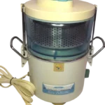 1983 Oster Juicer Extractor