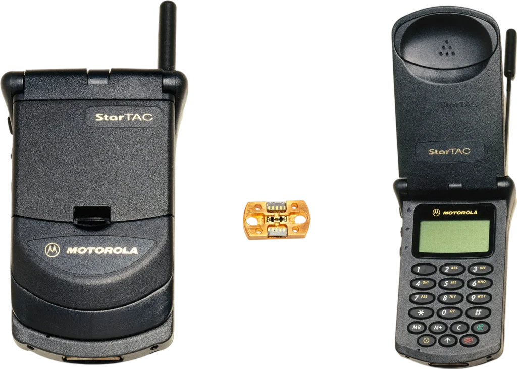 1996 motorola motorola startac 75 box_front_image from Gimme80s.com, home of your favorite 1980s 1990s 2000s toys, fashion, electronics, and more